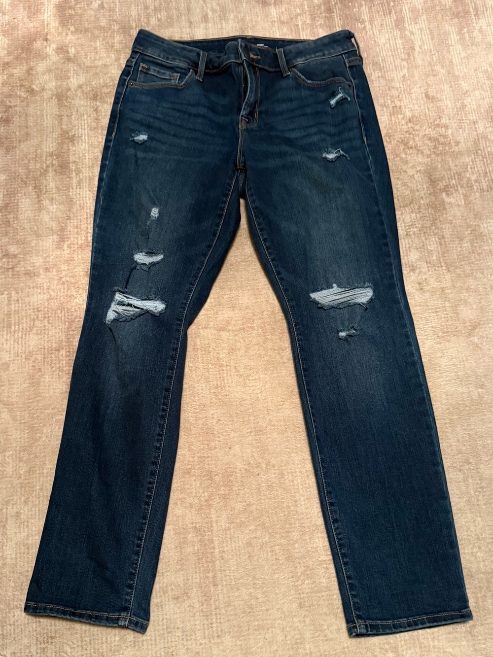 Old Navy Women’s size 6 Short Power Slim Straight Mid-Rise Jeans Distressed